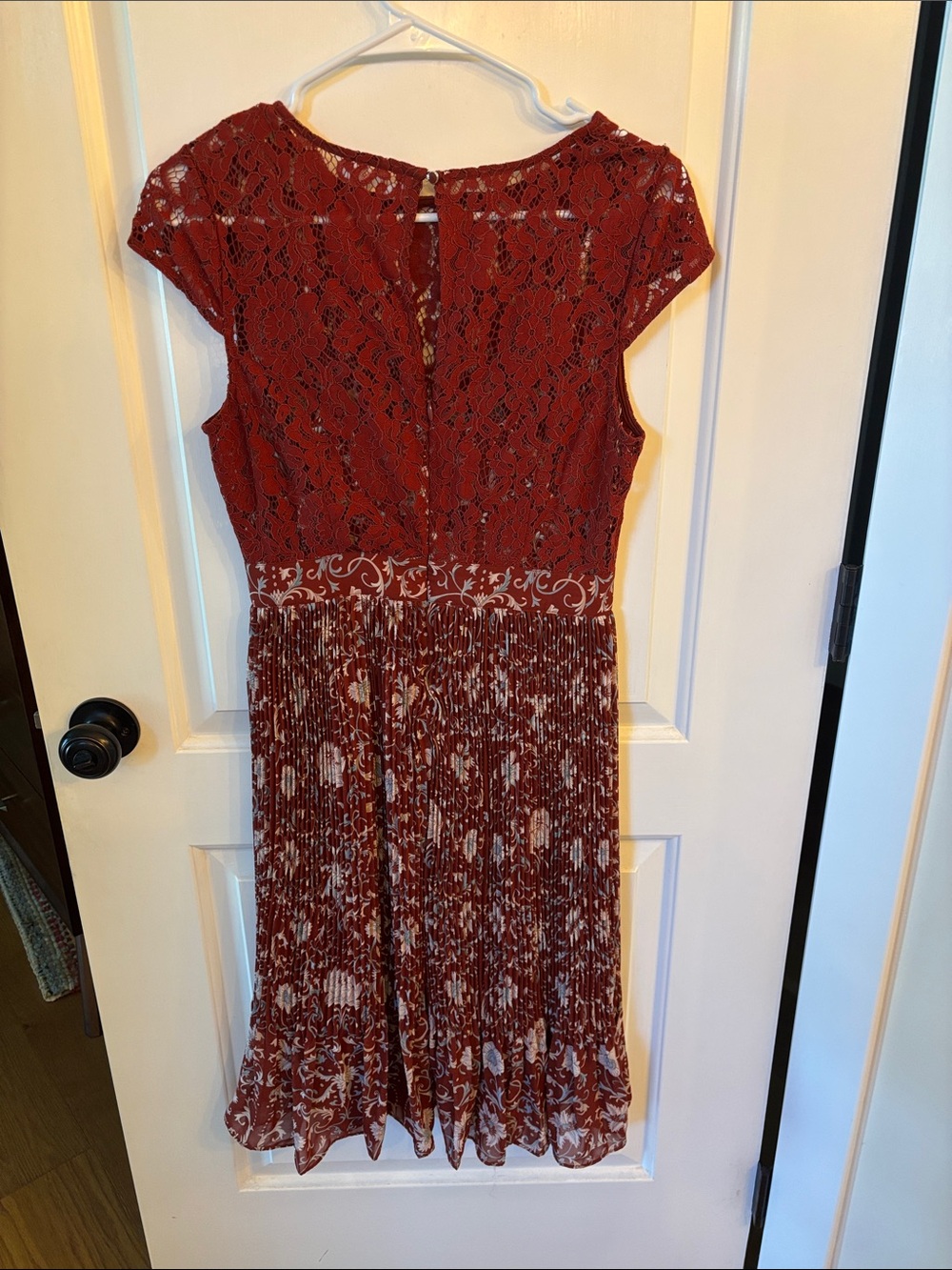 Plenty by Tracy Reese Red Floral Lace Bodice Pleated Midi Dress - Picture 3 of 11
